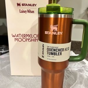 Stanley Quencher! Limited edition colander with Lainey Wilson